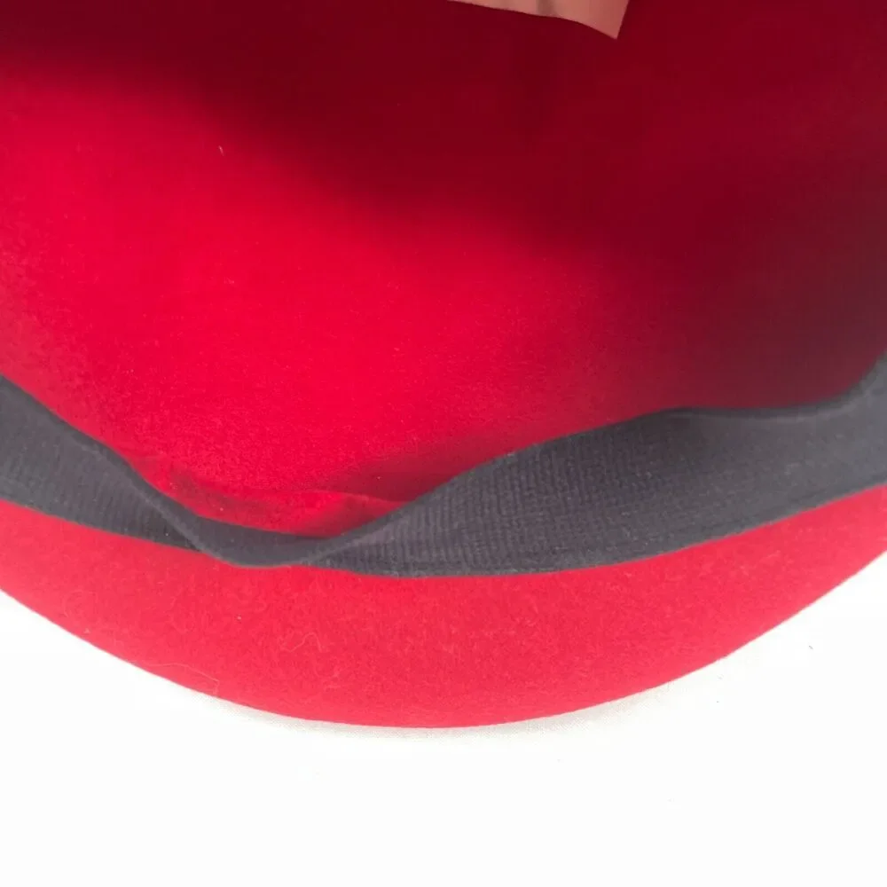 Vintage Basque Red French 100% Wool Beret Made In France Unknown Crest